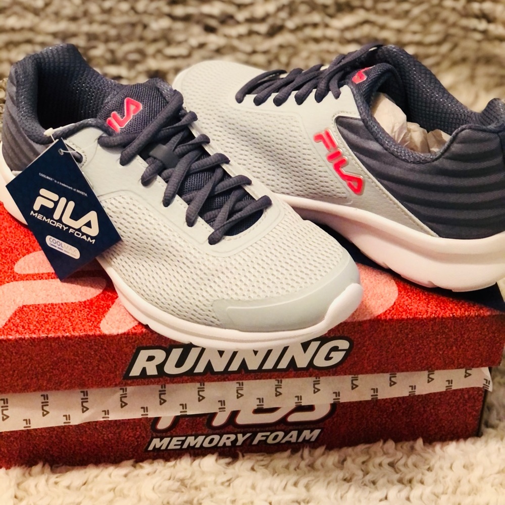 Fila memory foam running shoes